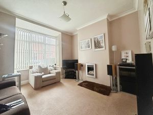 Lounge- click for photo gallery